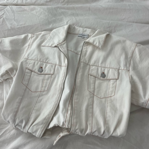 WE WORE WHAT FLIGHT ROMPER WHITE SMALL BARELY WORN - Picture 3 of 5